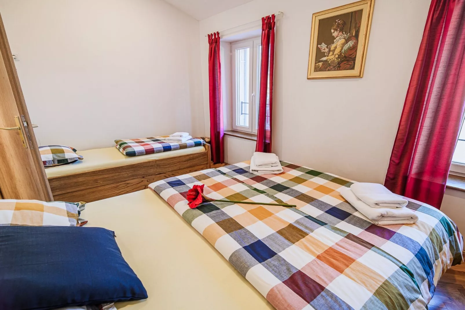 Sleek and Stylish Umag Apartments with Sea View - Comfort Two Bedroom Apartment with Terrace (owner 3)-Chambre