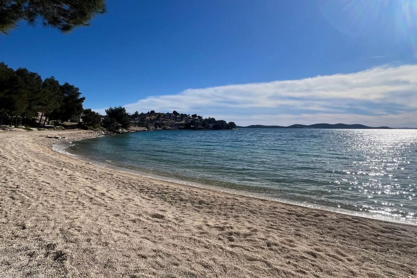 Tranquil Tides Drage Mobile Home with Terrace and Sea View - Two Bedroom Mobile Home with Terrace and Sea View-Ambiance