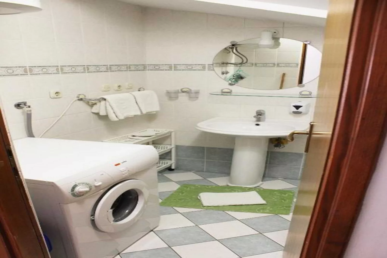 Apartments Pansion Franka 3* - Two Bedroom Apartment with Sea View and Terrace - APT 12-Bathroom