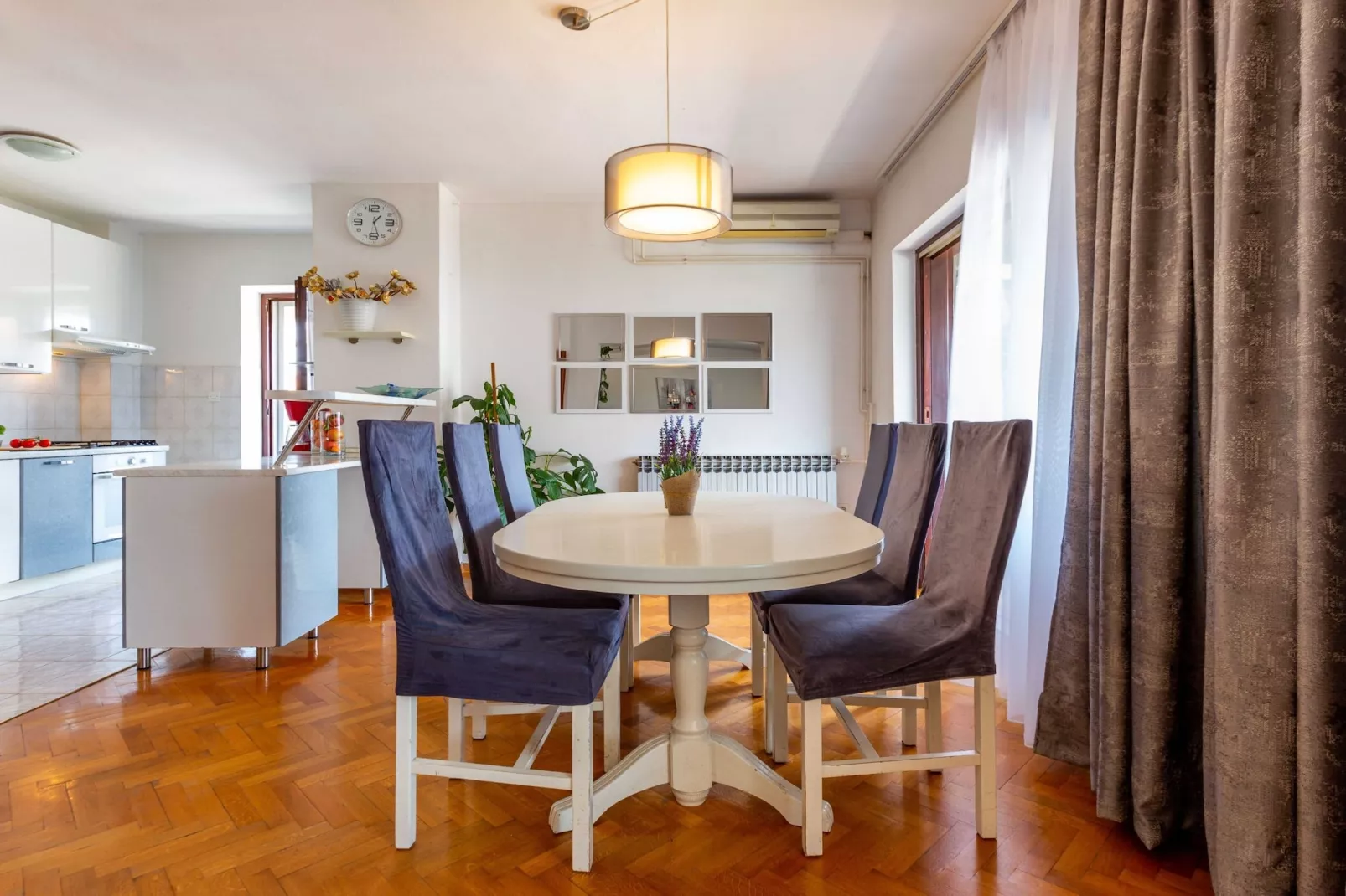 Zadar Lavish and Luxurious Apartment with Private Pool - Three Bedroom Apartment with Private Pool-Salle à manger