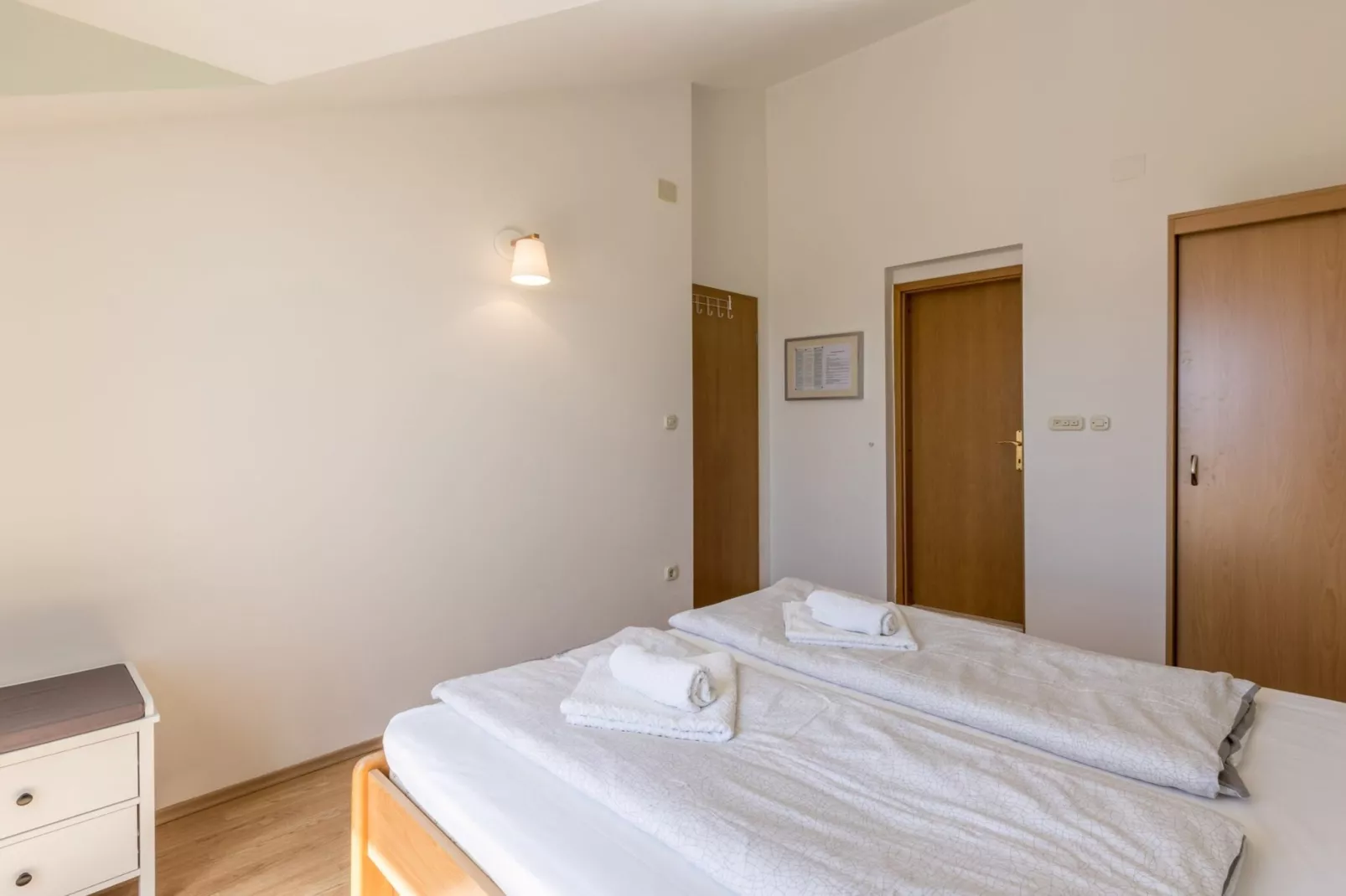 Adriatic Island Sea View Apartments - Comfort One Bedroom Apartment with Terrace and Sea View (A2)-Schlafzimmer