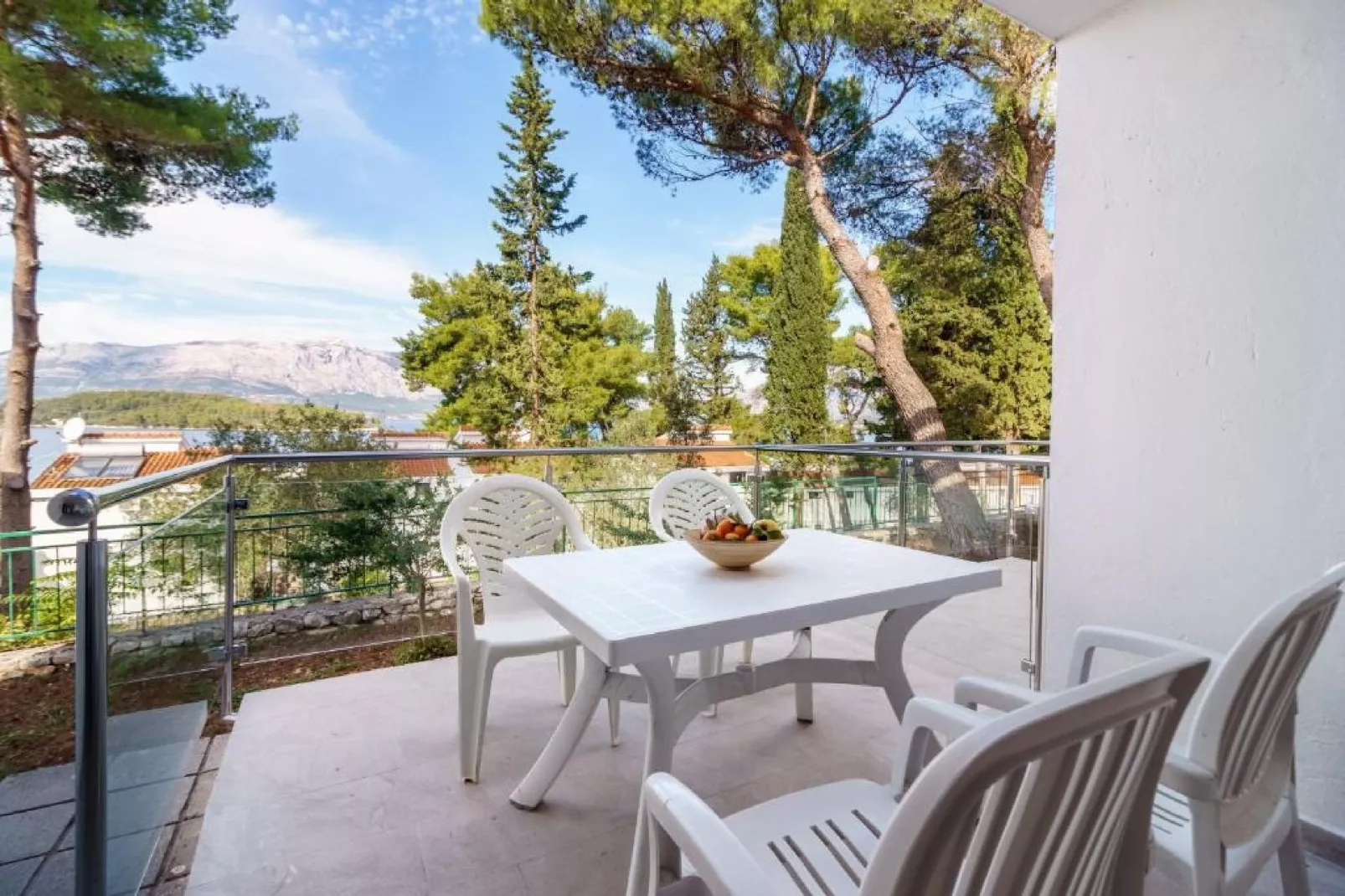 Lumbarda Resort Apartments - Standard One-Bedroom Apartment  F11-Terrace balcony
