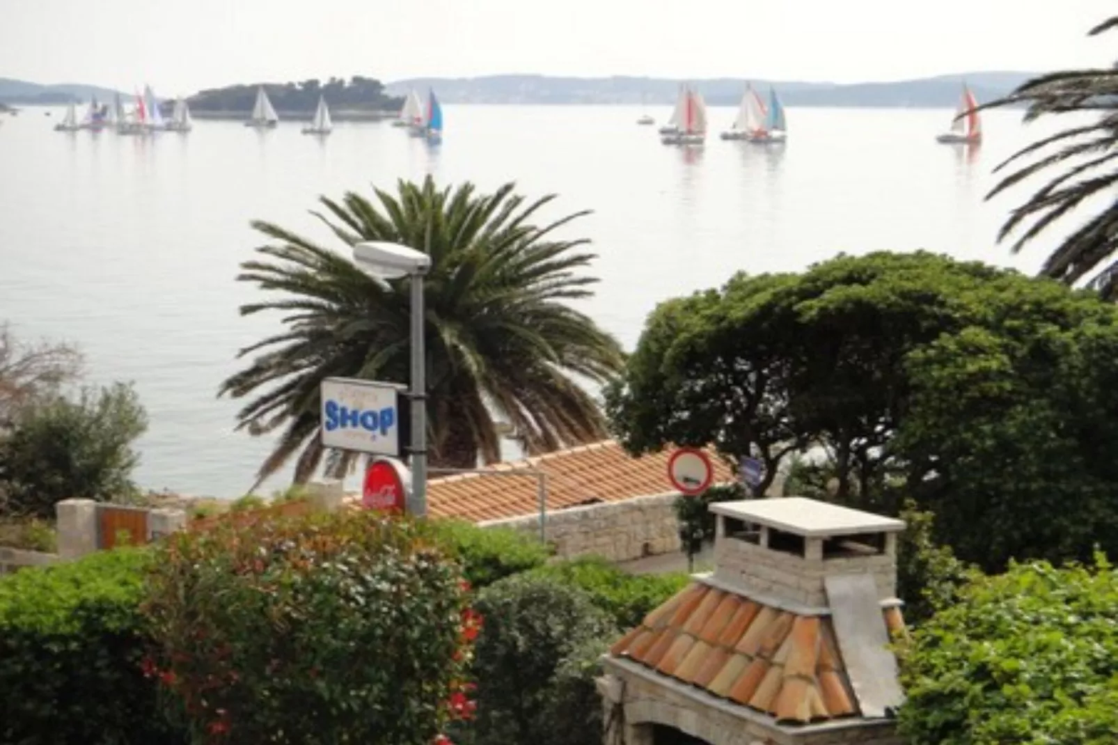 Seafront Apartments Pretner - Comfort Studio Apartment with Balcony and Sea View-Outdoor
