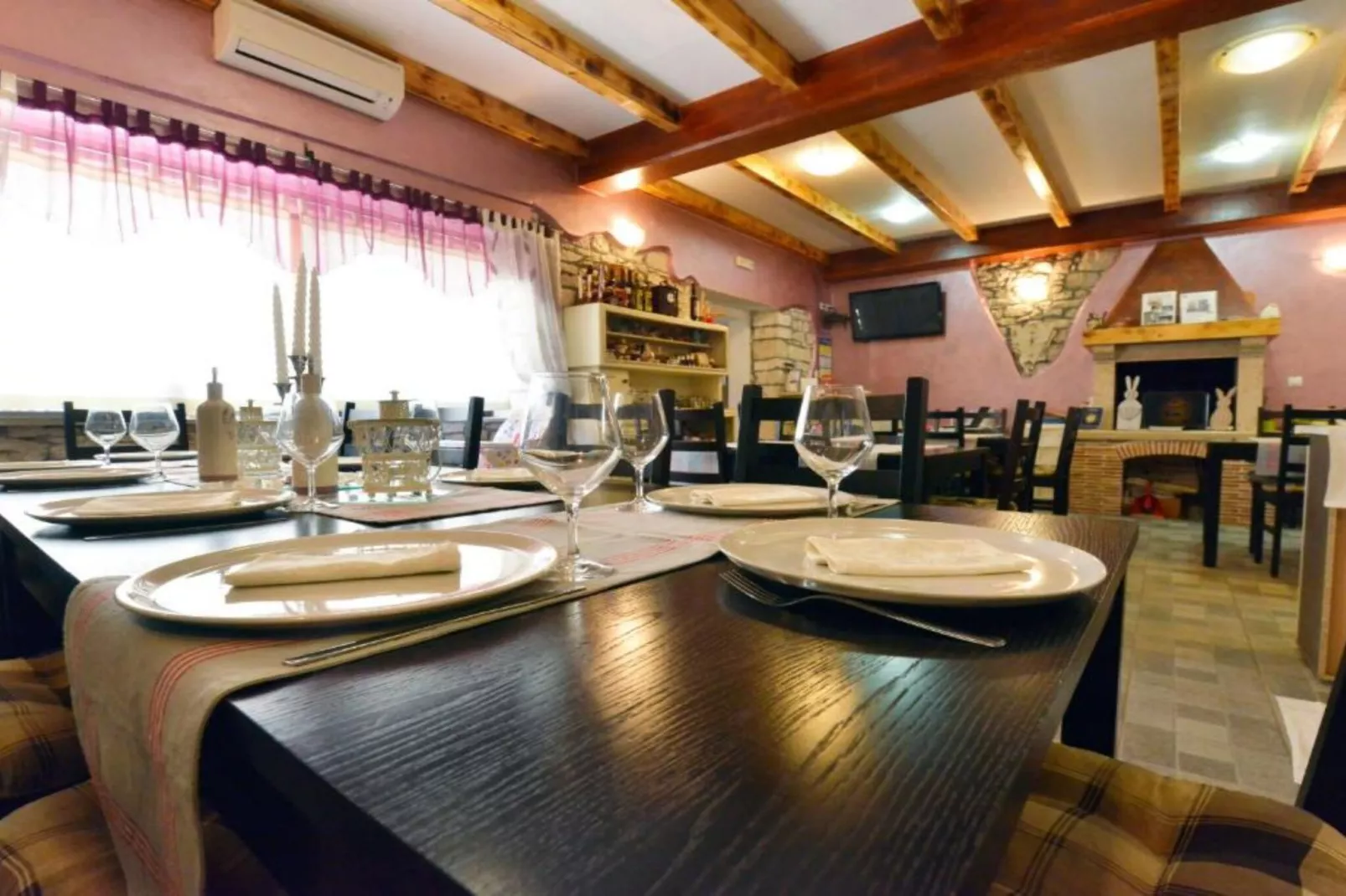 Authentic Istrian Rooms for Unforgettable Stays - Triple Room-Installations
