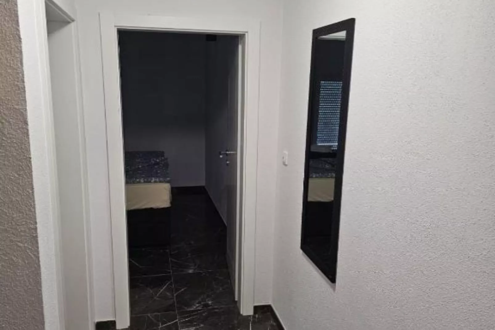Spacious Villa With Outdoor Swimming Pool in Trogir - Three Bedroom Apartment-Chambre