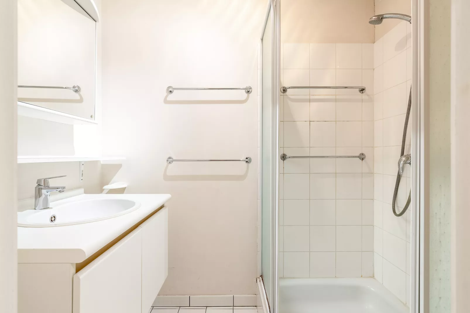 IDEAL TOWER 806-Bathroom