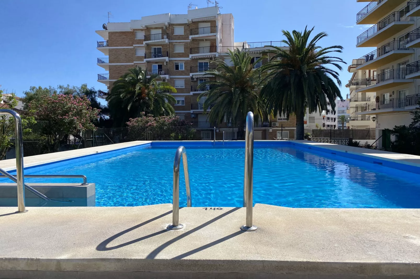 Acapulco Apartment 16 by Casasol-Swimming pool