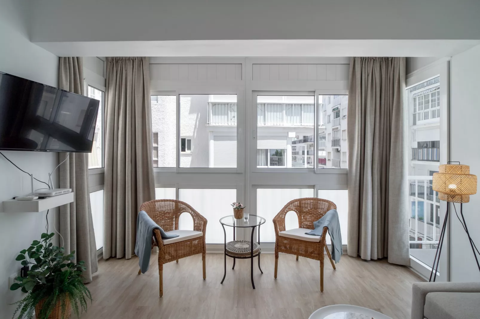 Gaviota 3º3 Central Living by Casasol-Living room