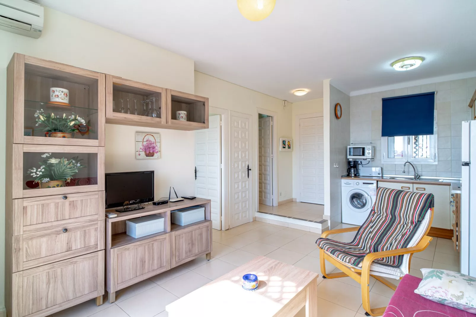 Verano Azul 54 by Casasol-Living room