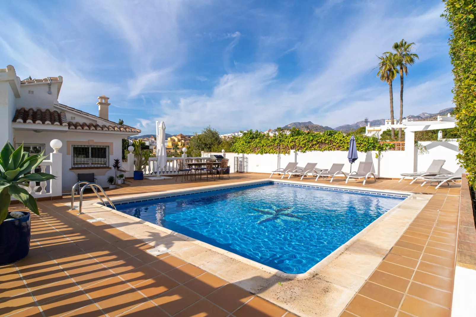 Villa Grande Luxe Private Pool by Casasol-Piscine