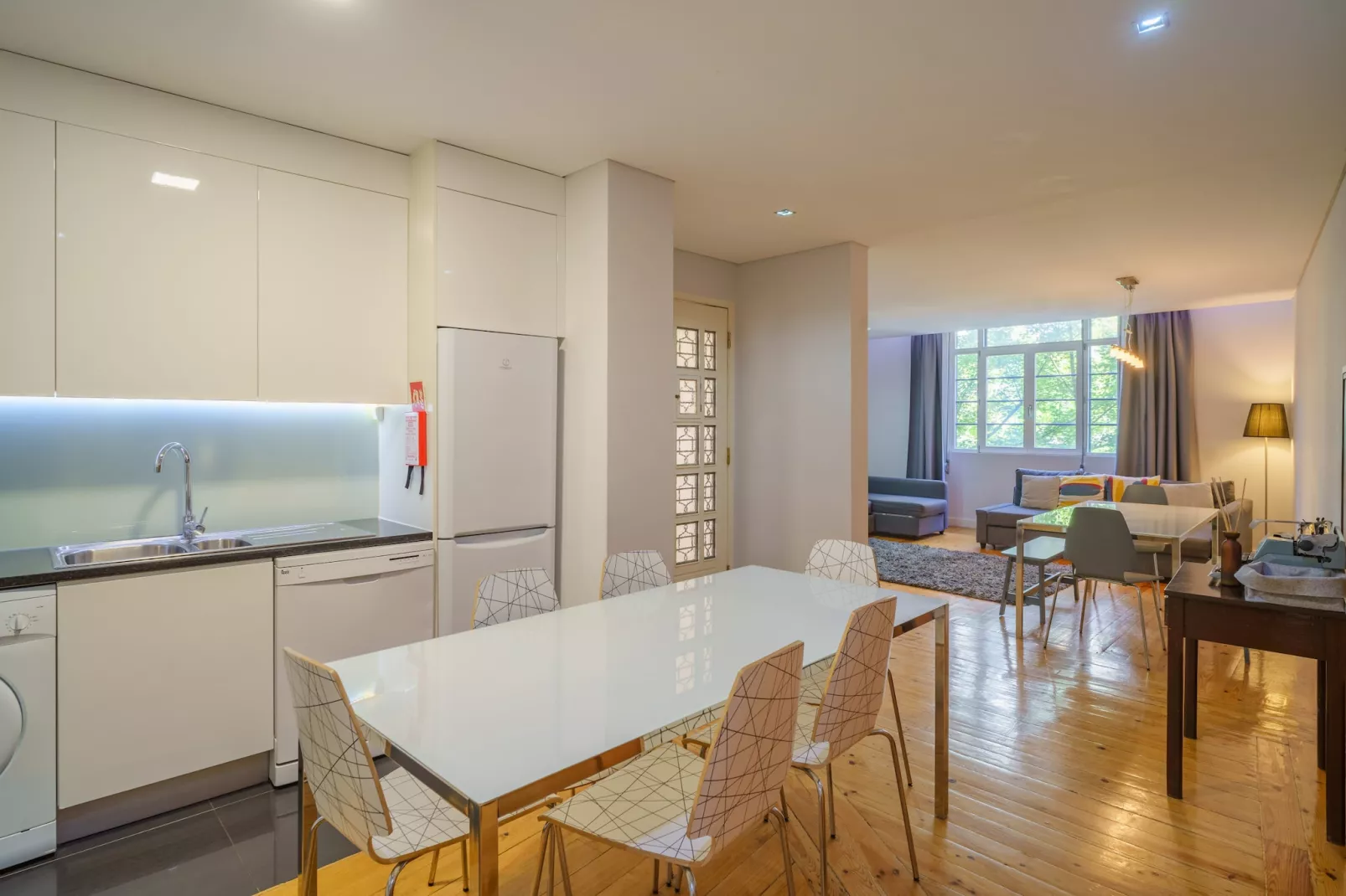 Feel Porto Downtown Poets Flat-Cuisine