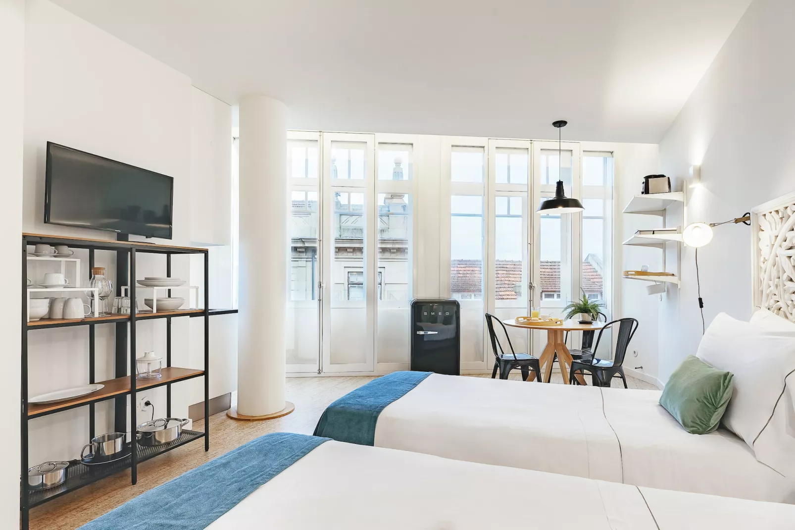 Iconic Nightlife Studio 204-Bedroom
