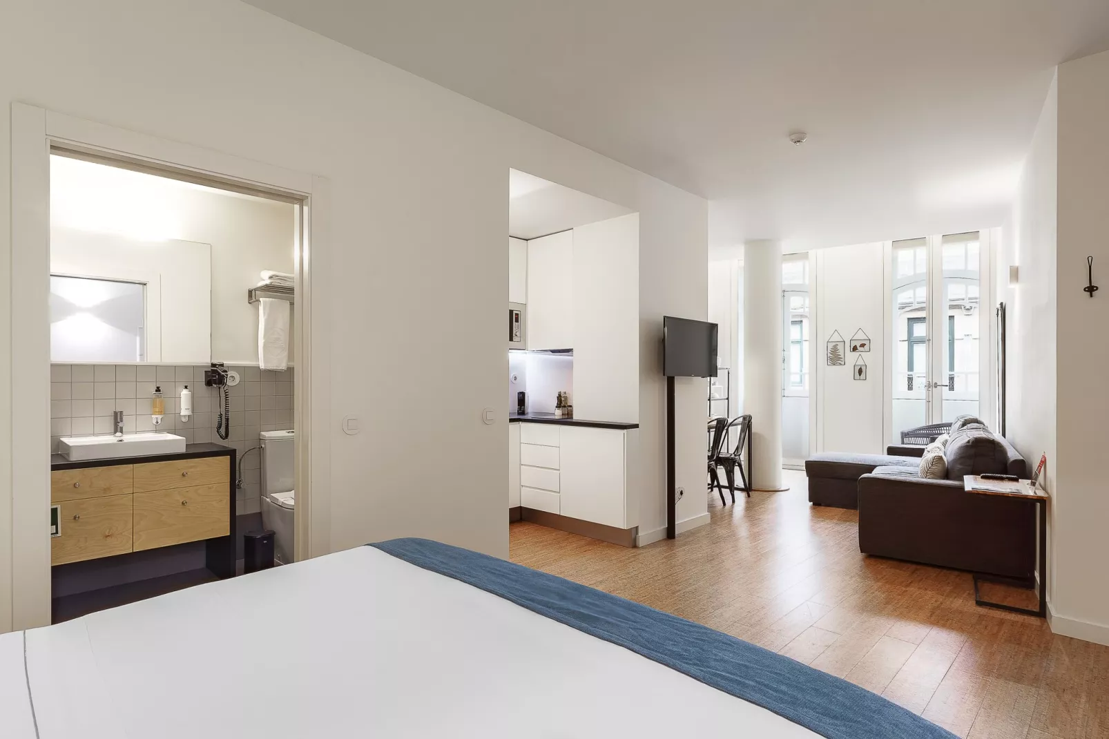 Cashmere Nightlife Studio 202-Bedroom