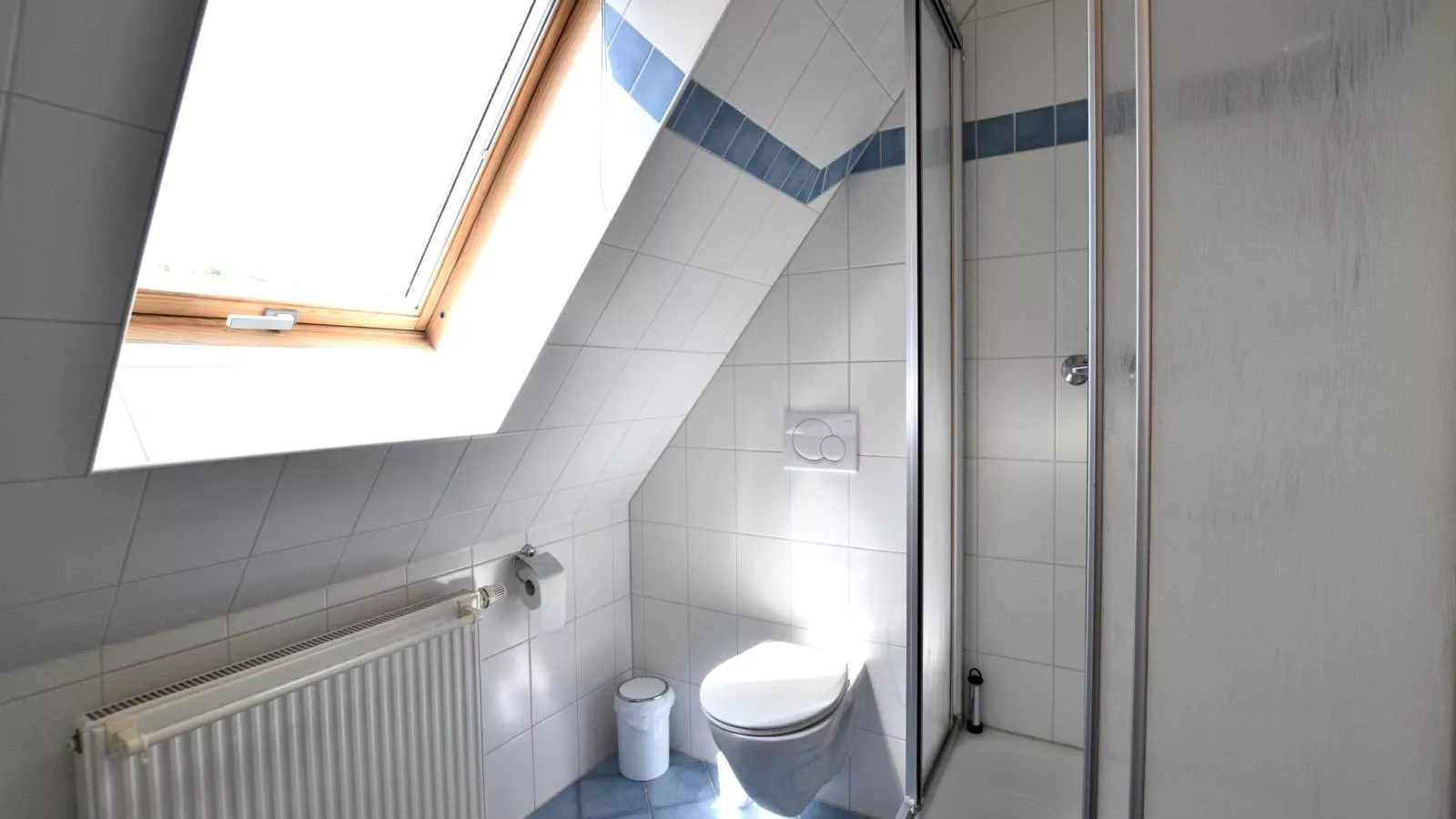 Eva-Bathroom