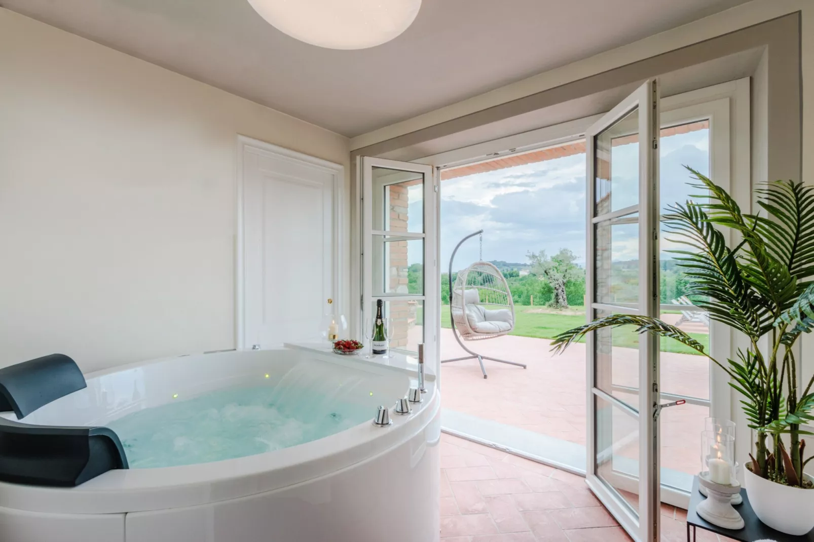 Villa Flora-Untagged