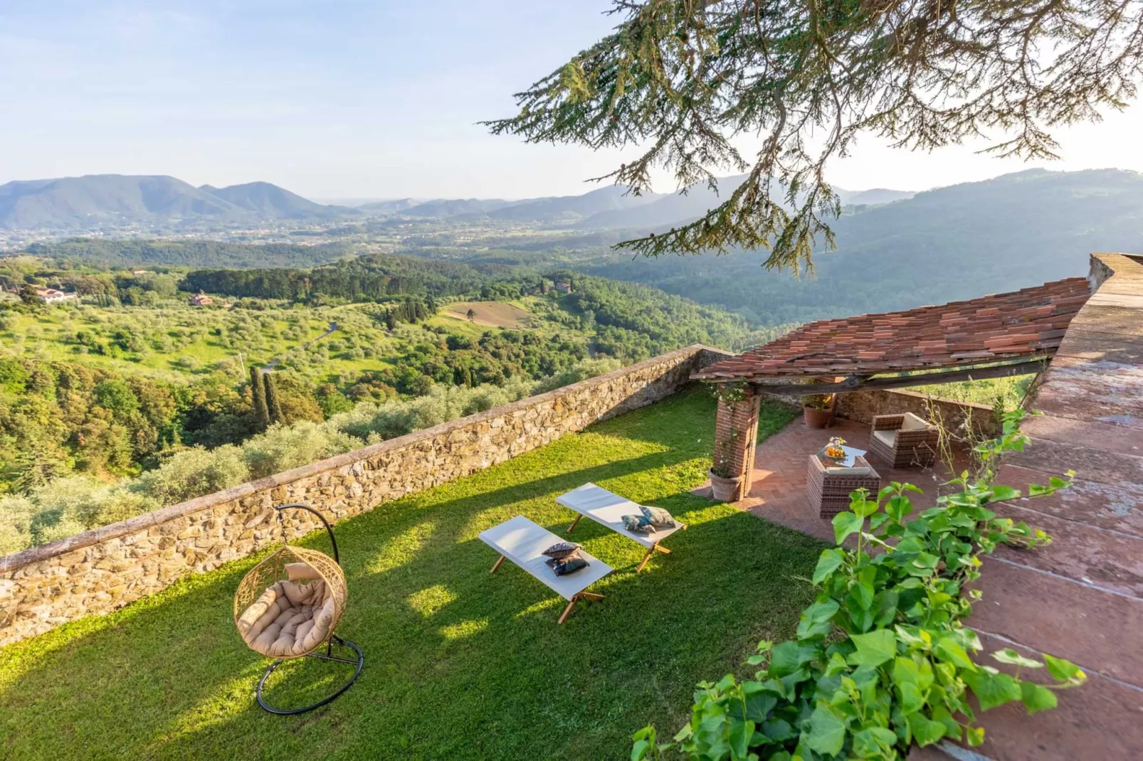 Villa Borbone - perched on the Lucca Hills-Untagged