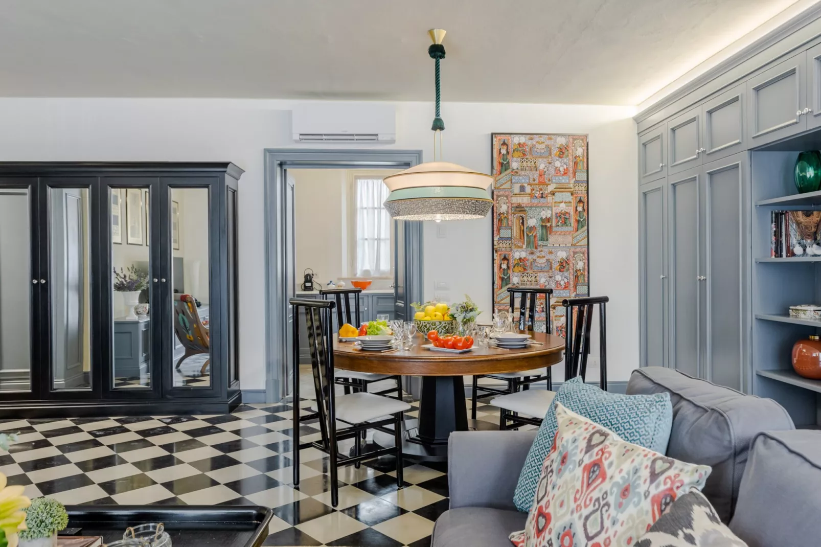 Gimber Tales, a First Floor Apartment-Untagged