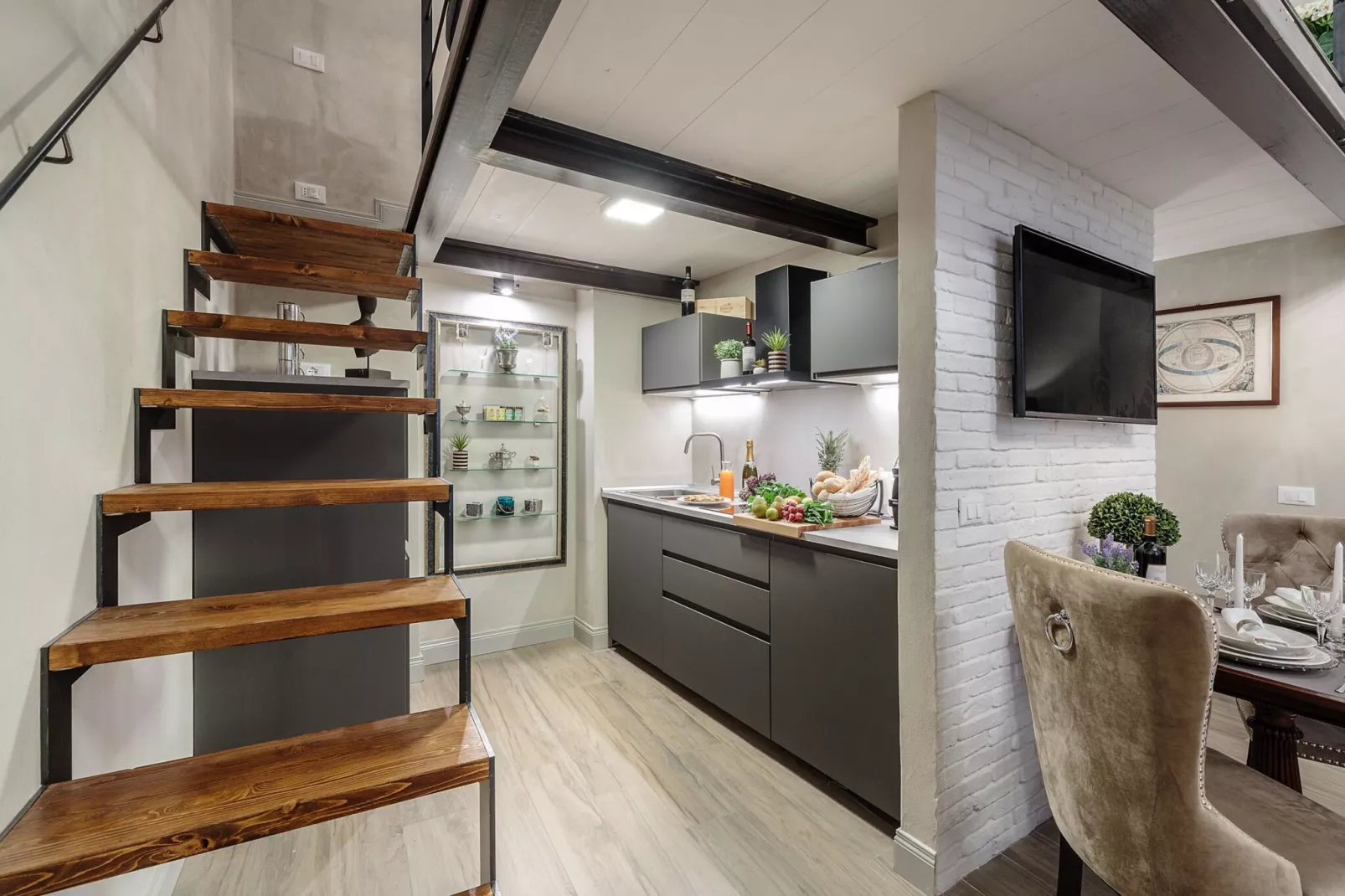 Paolo Guinigi Apartment Suite-Non tagué