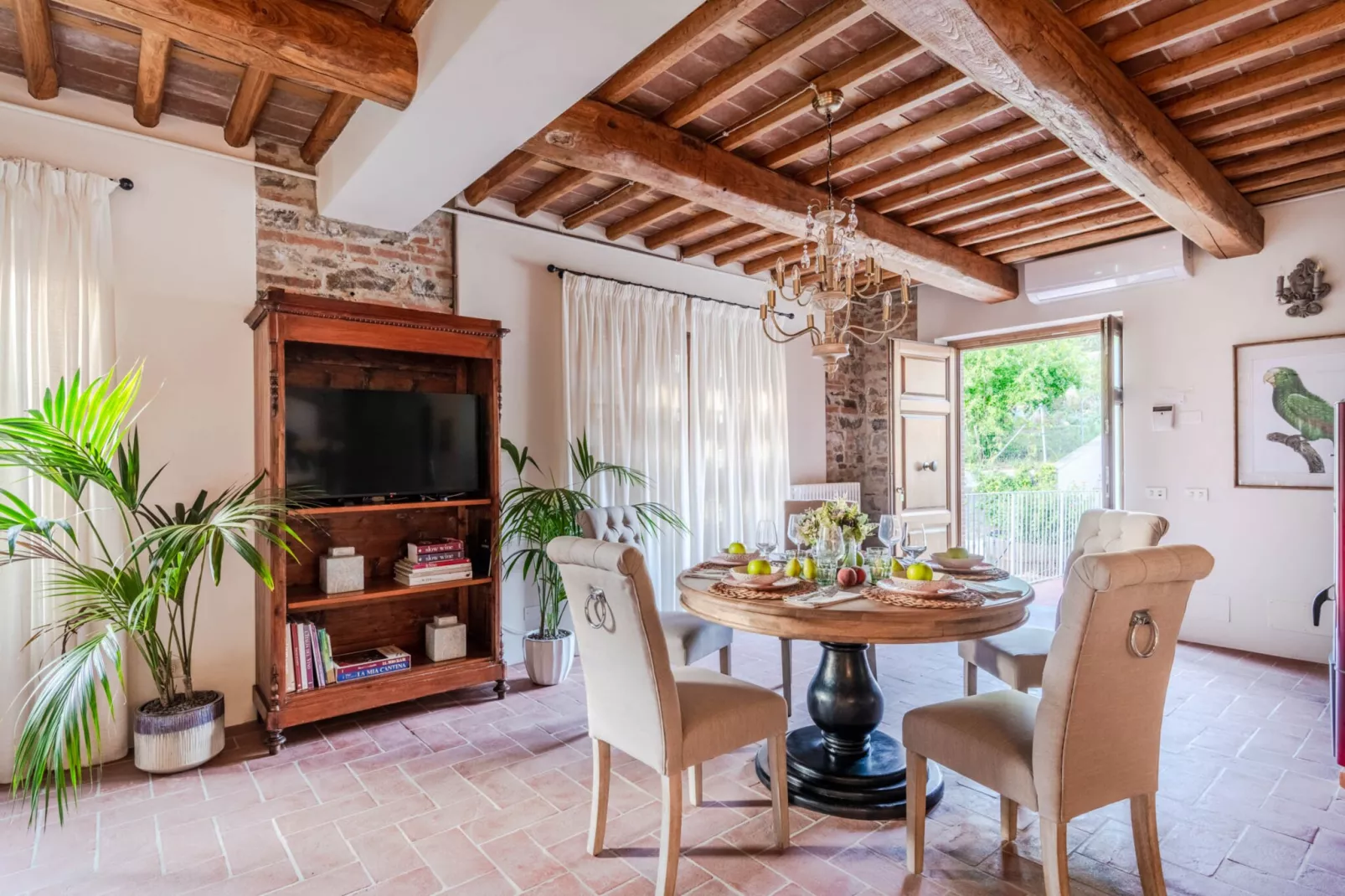 Valle del Sole Winery Farmhouse-Untagged