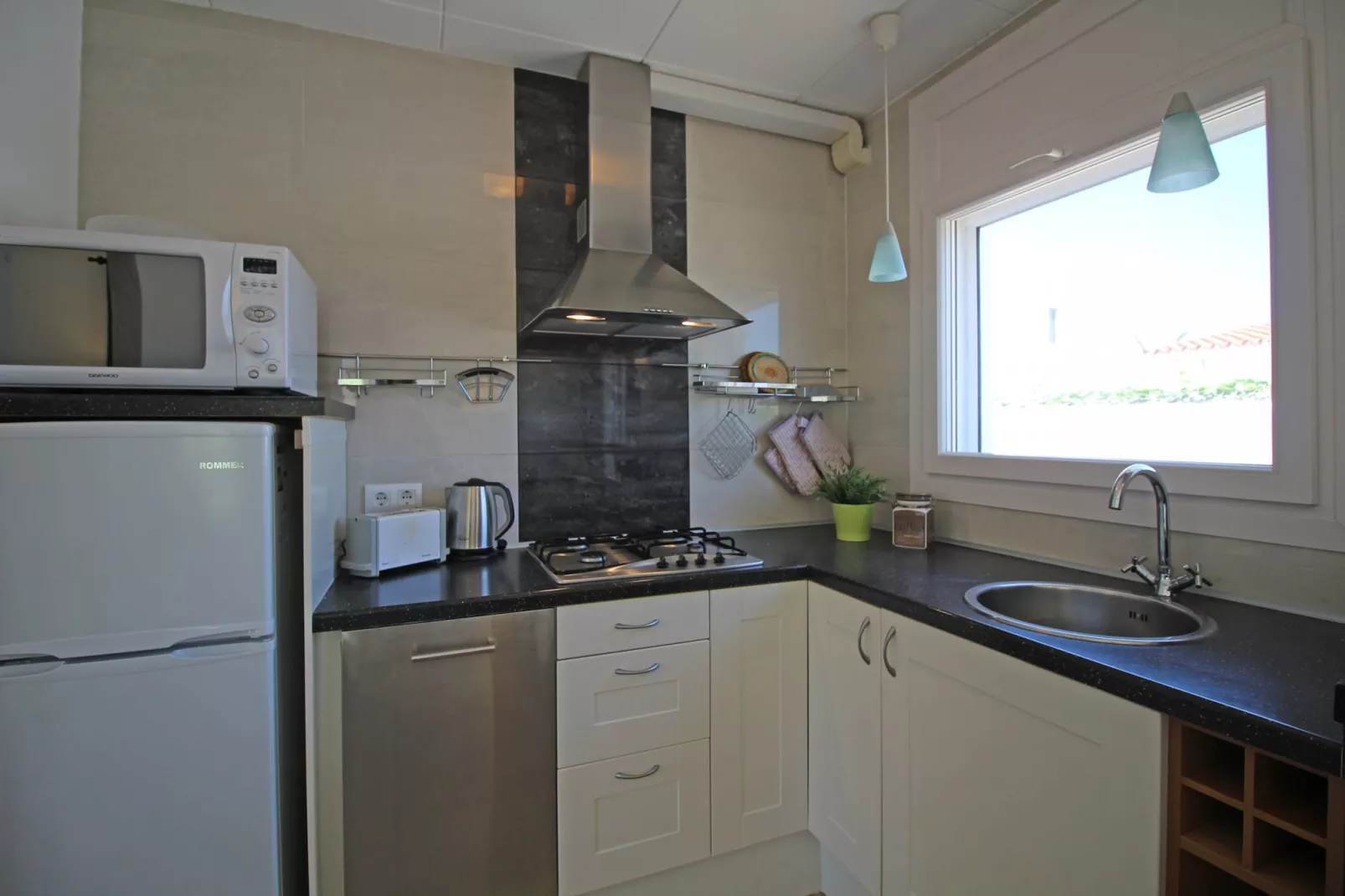 0119-MONTSENY 99-Cuisine