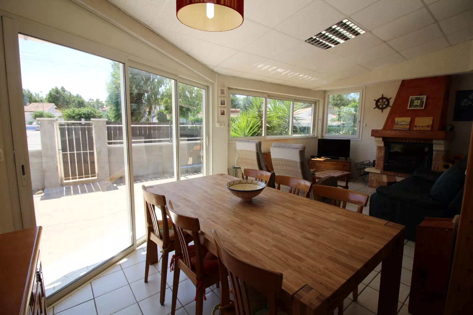 0032-CARLIT 22 - Dining room