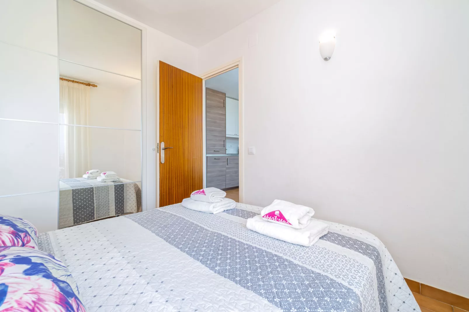 0103-GR RESERVA 31 2º 46-Schlafzimmer