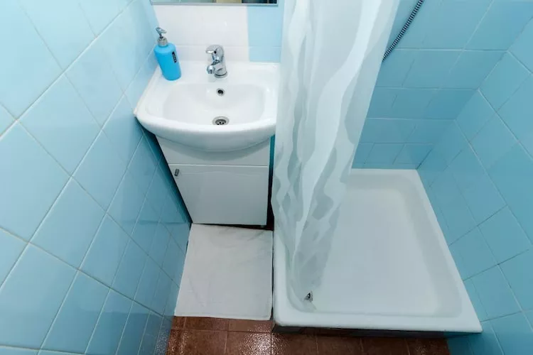 Apartment Dea - One-Bedroom Apartment with Terrace-Bathroom