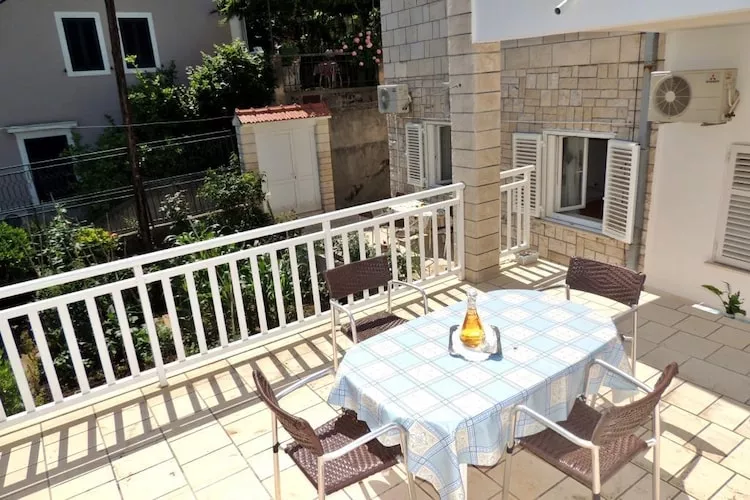 Apartments Majkovica- Studio with Terrace-Terrace