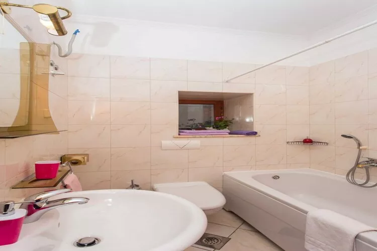 Rooms Lovrijenac - Double Room with Sea View(1)-Bathroom