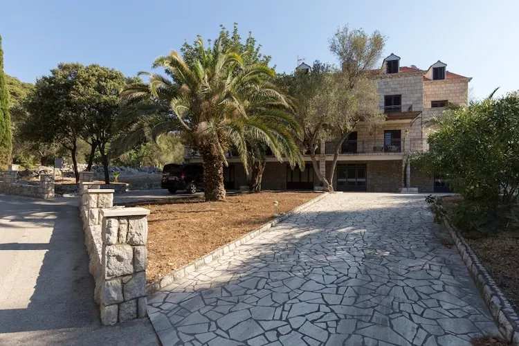 Rooms Villa Bašica - Standard Double Room with Forest View (Soba 5)-Outdoor