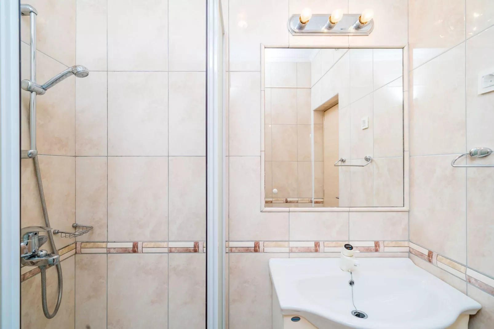 Apartments Marnic Blue Chill-Comfort One Bedroom Apartment  with Balcony and Sea View(A4)-Badezimmer