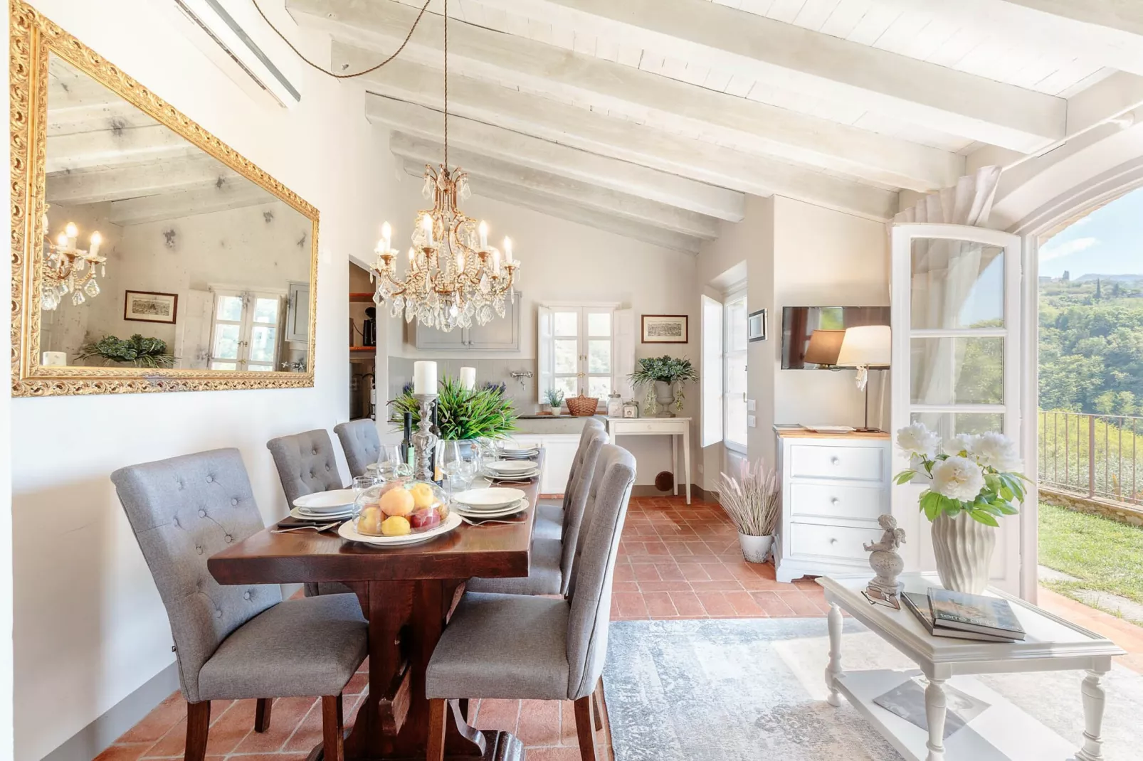 La Macina Farmhouse-Esszimmer