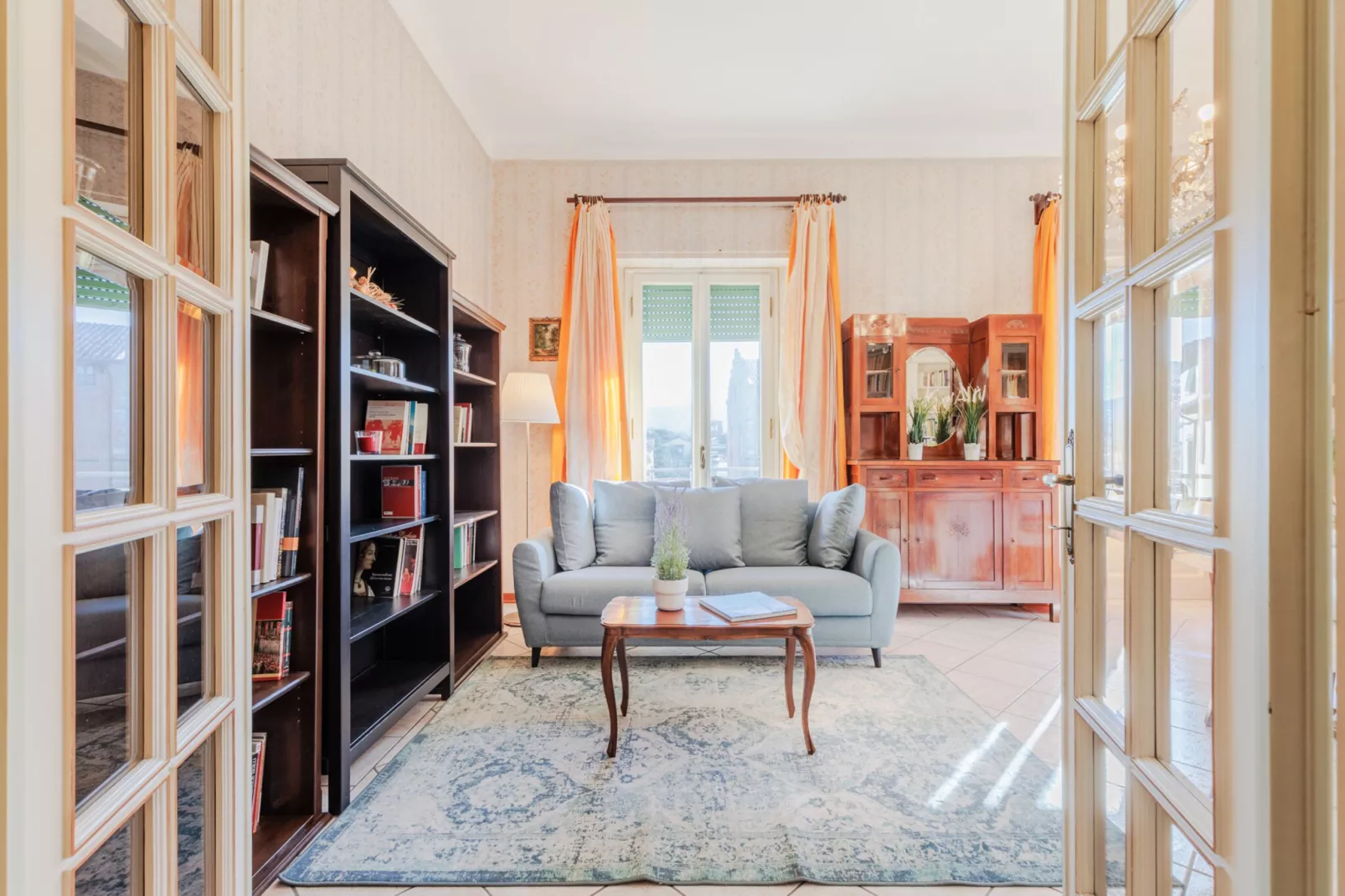 La Casa in Centro-Living room