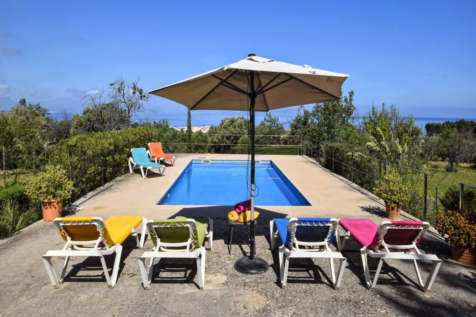 El Parral-Piscine