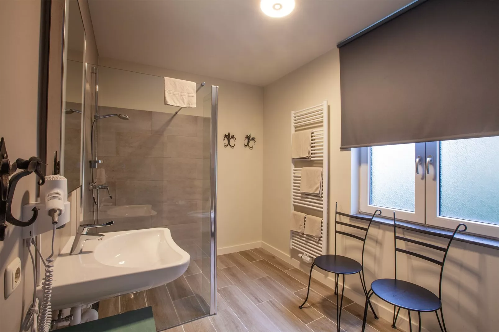 Luxe appartement Nous - Begane grond-Badezimmer