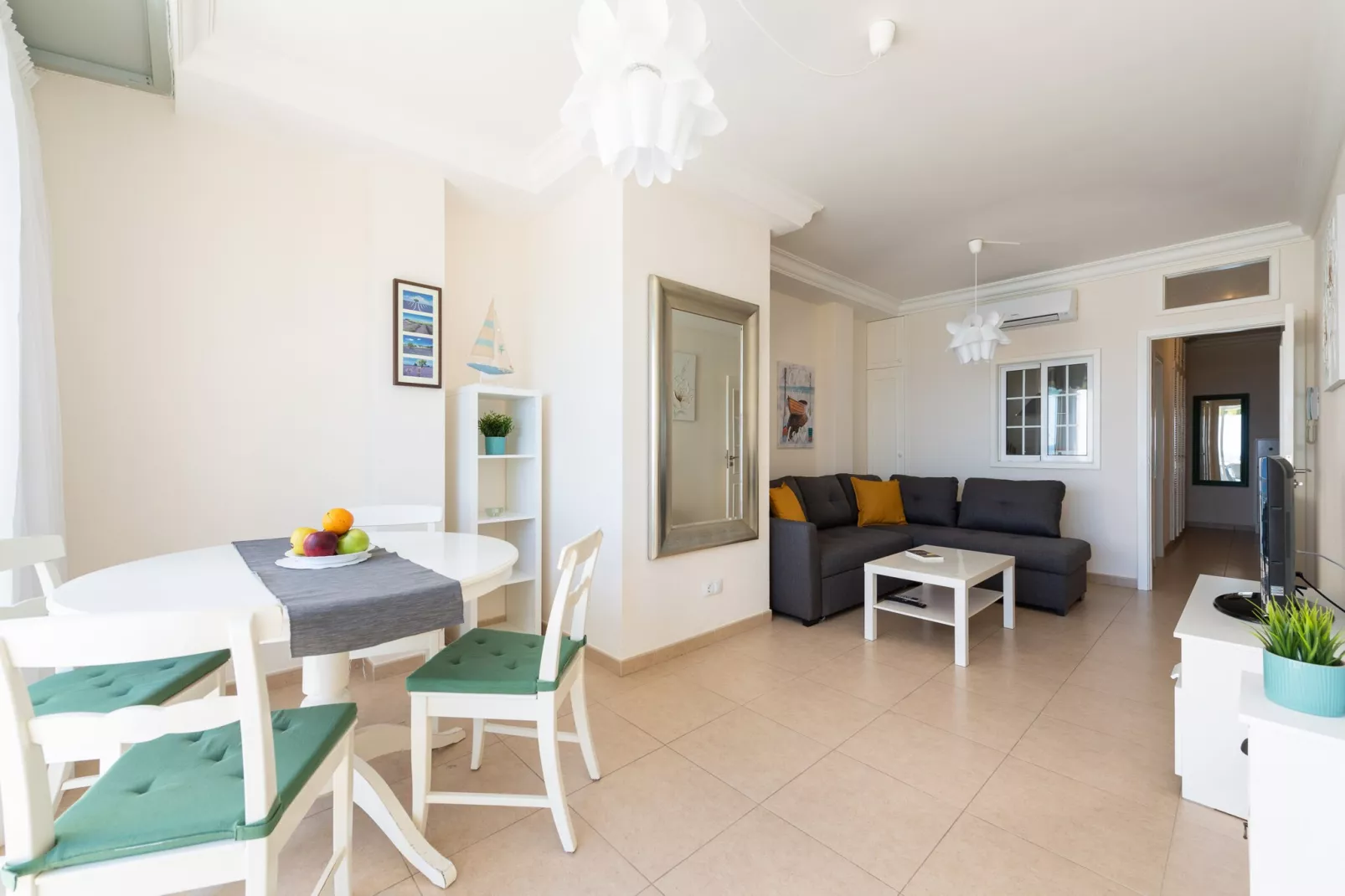 Front line with nice terrace By CanariasGetaway-Esszimmer