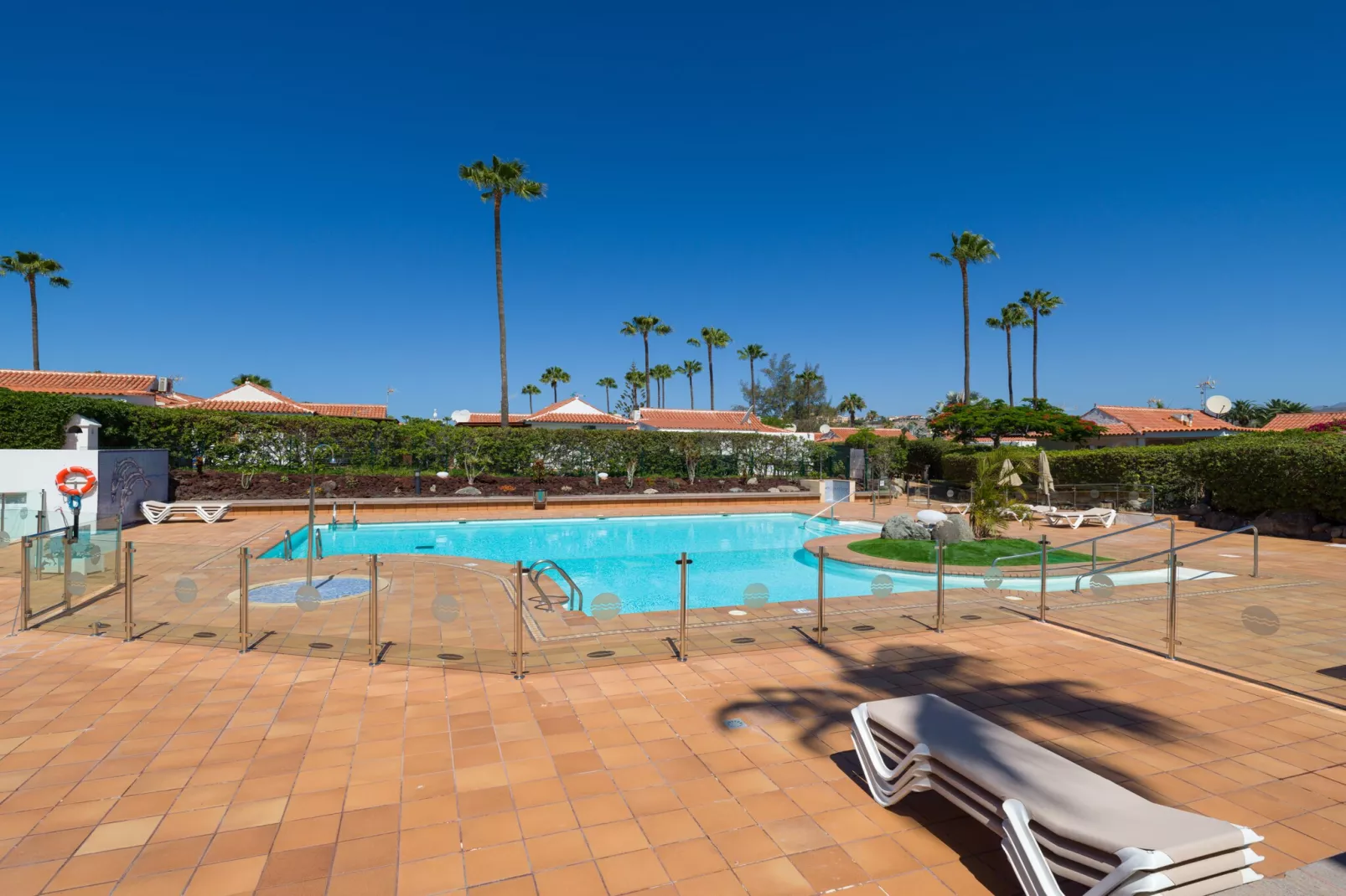 Sun and  Serenity By CanariasGetaway-Swimming pool