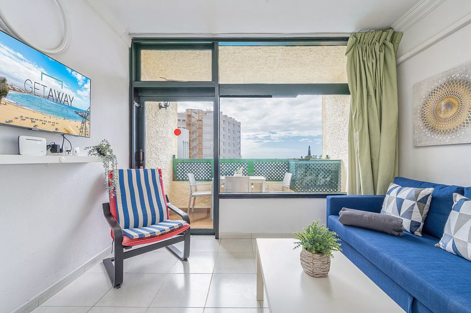 Beach View Apartment II-Salon