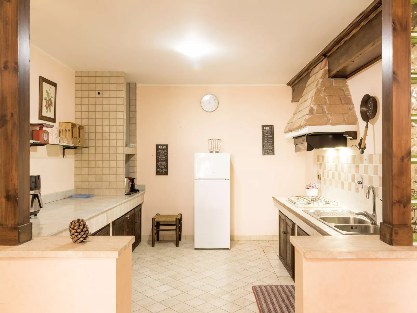 Dimora Lucretili-Inside