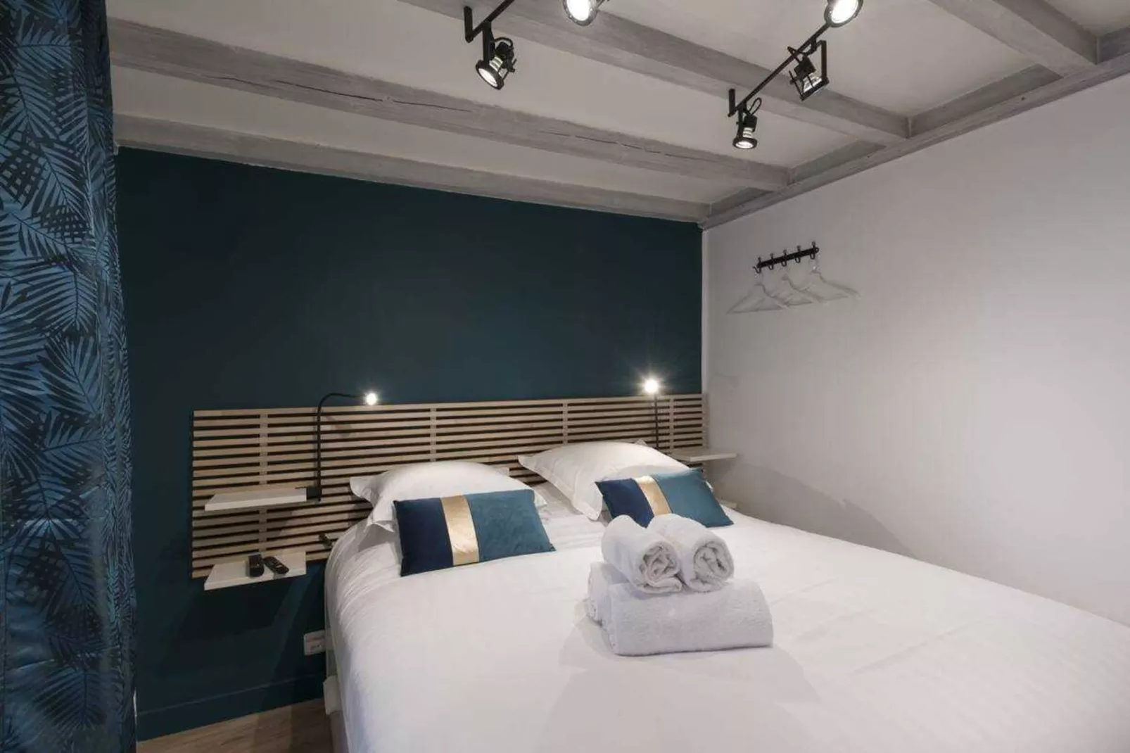ND-19-QUATRECHAPEAUX-Chambre