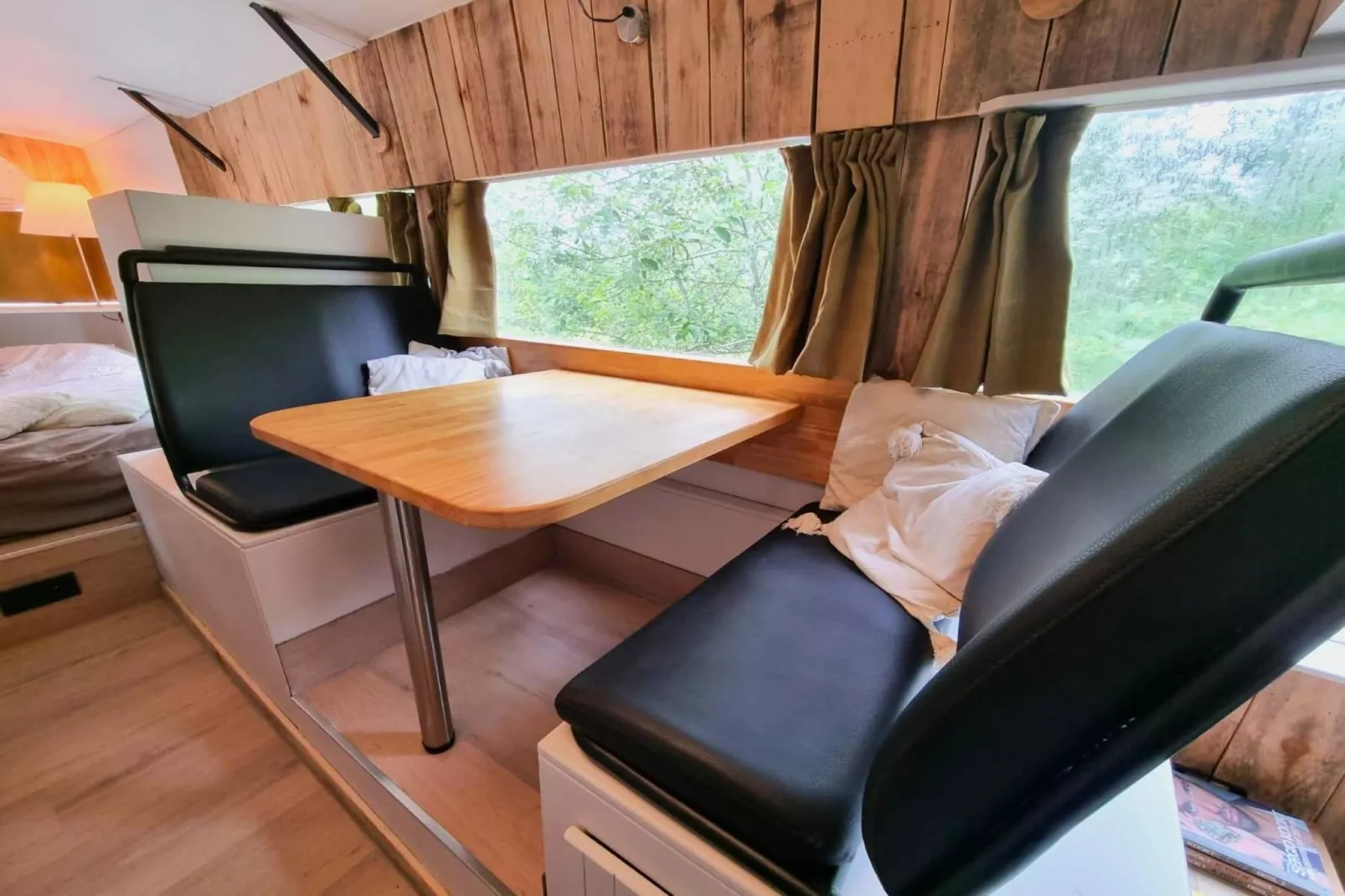 REEBUS-Esszimmer