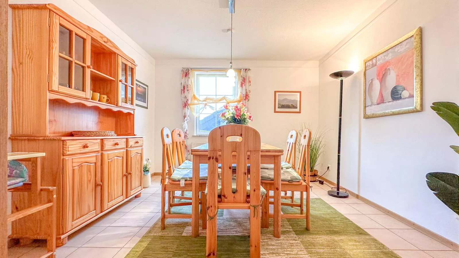 Zauberberg-Dining room