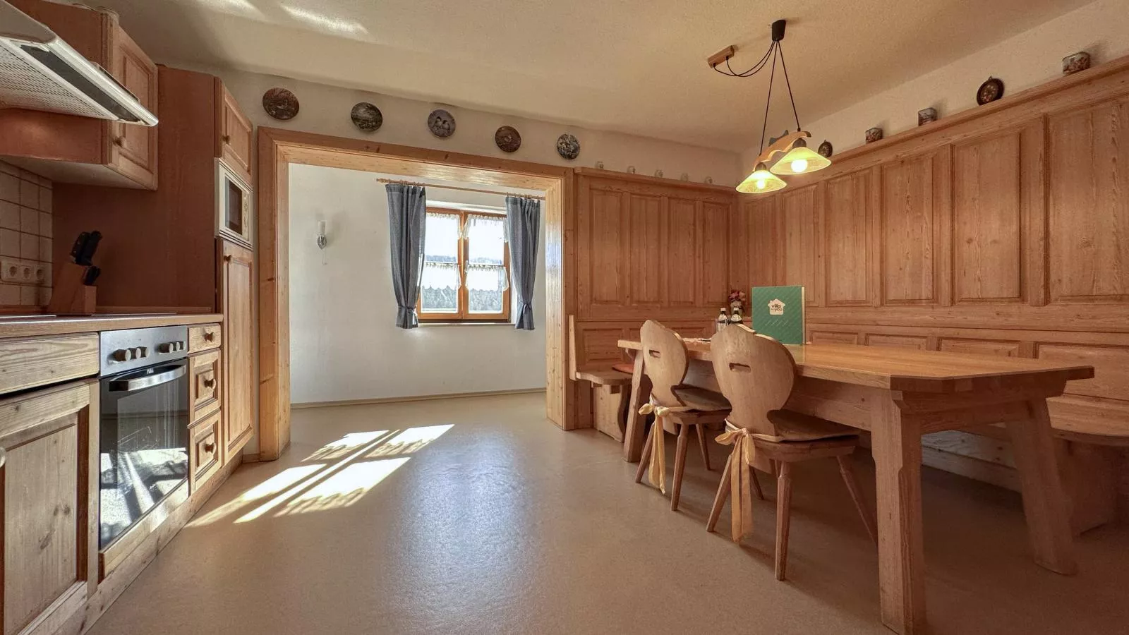 Im Zellertal-Dining room
