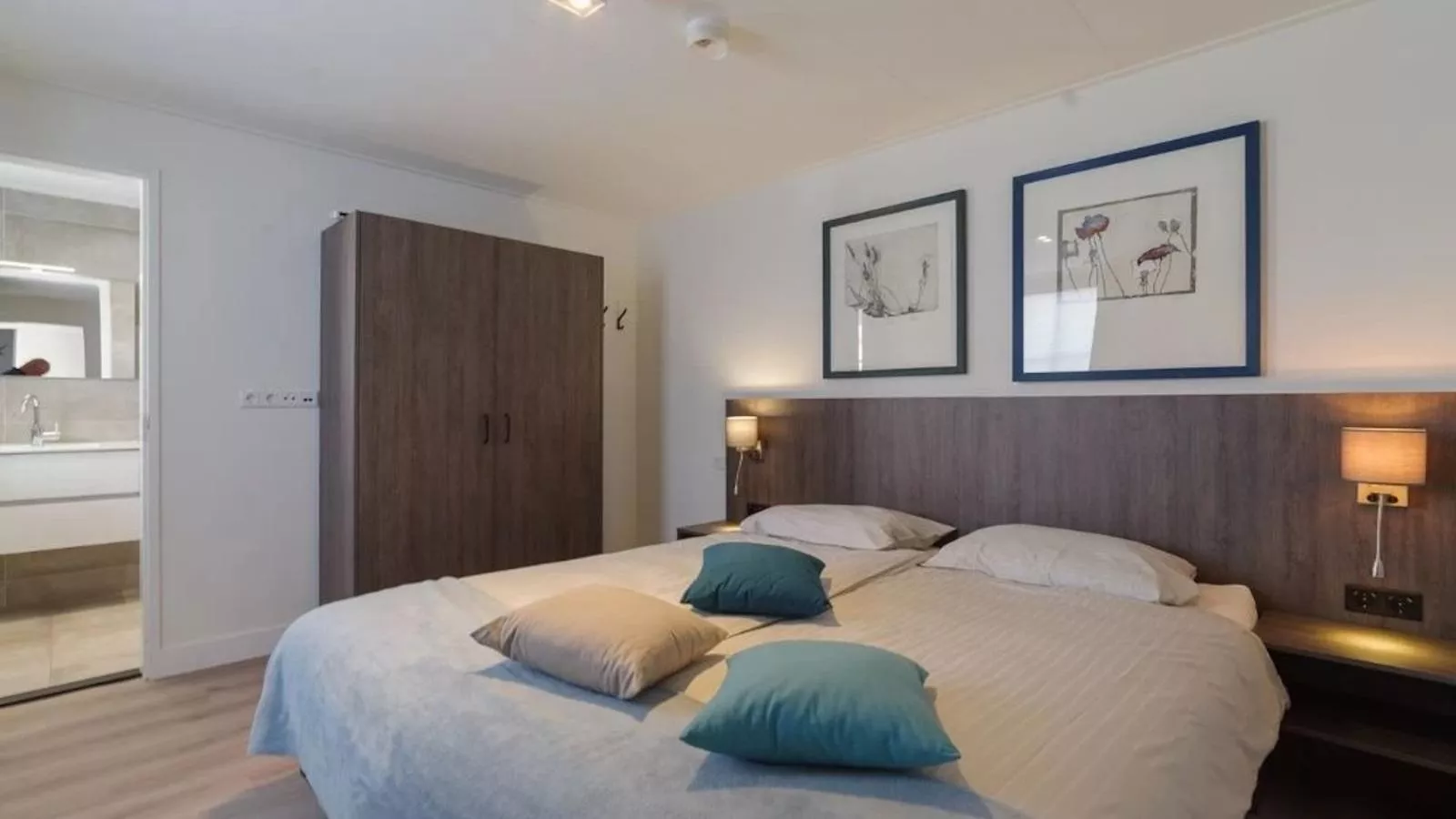 Coast  Calm 71-Bedroom