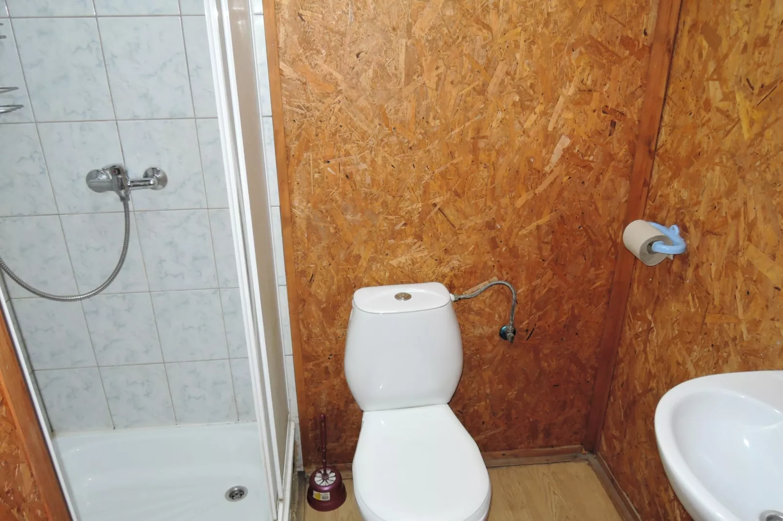 Pod świerkami pokój nr 6 dla 4 osób - Badezimmer
