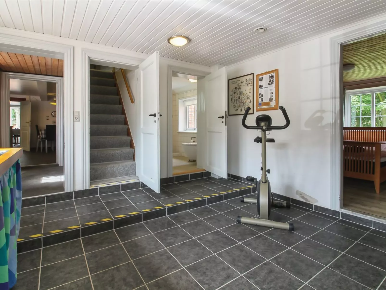 "Henrieke" - 10km from the sea-Inside