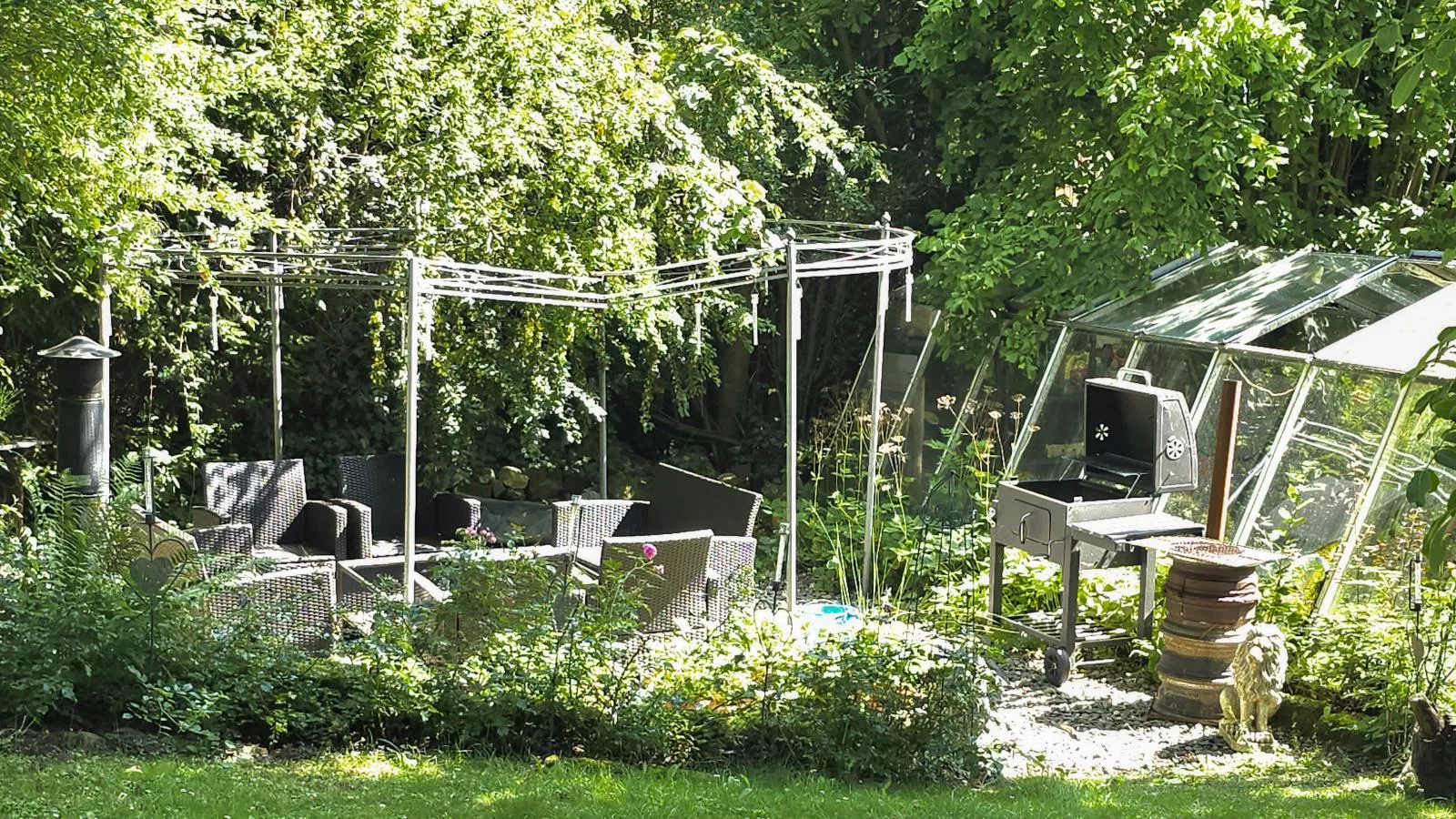Kleines Wölkchen-Jardins en été