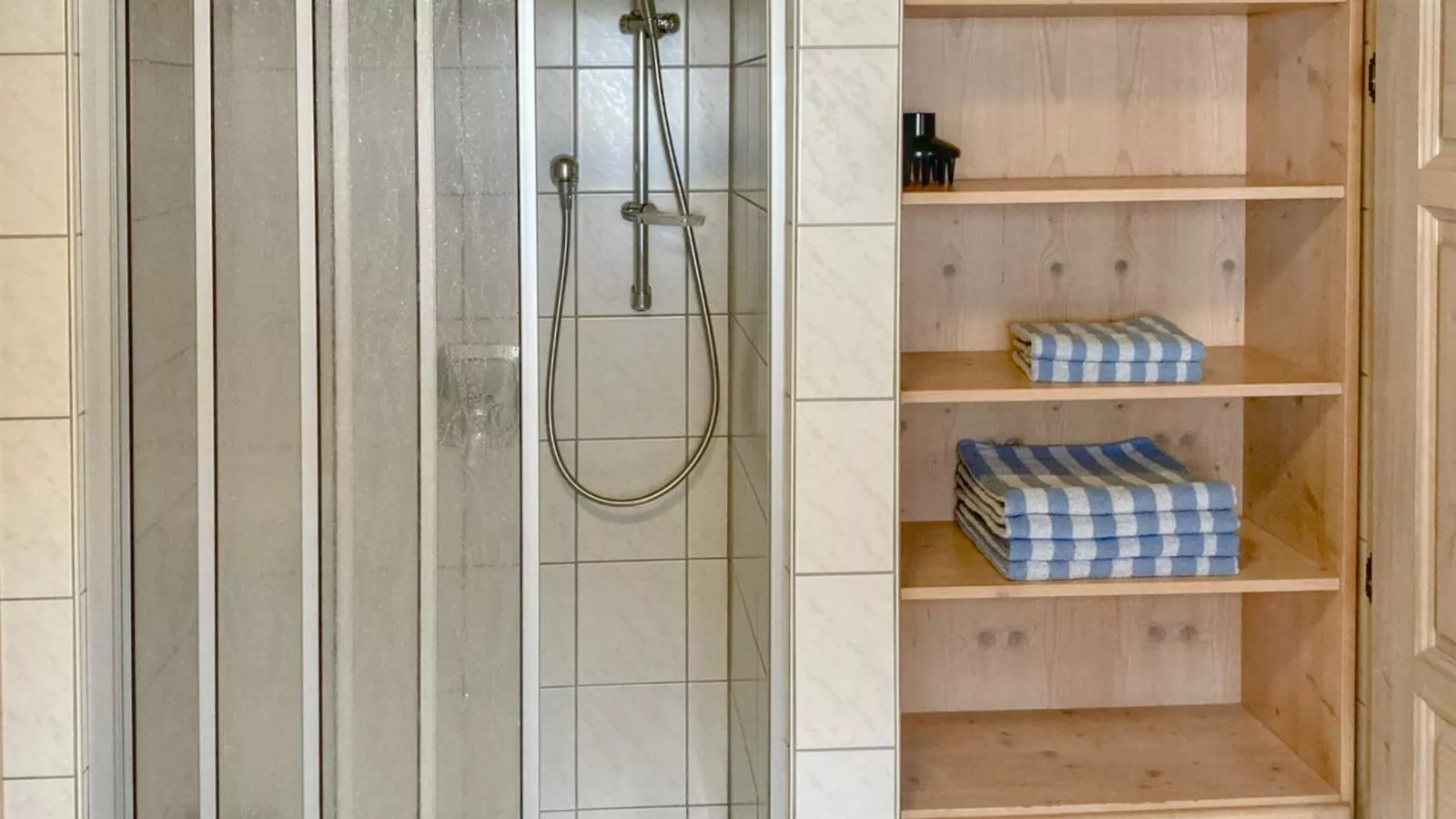 Hans-Bathroom