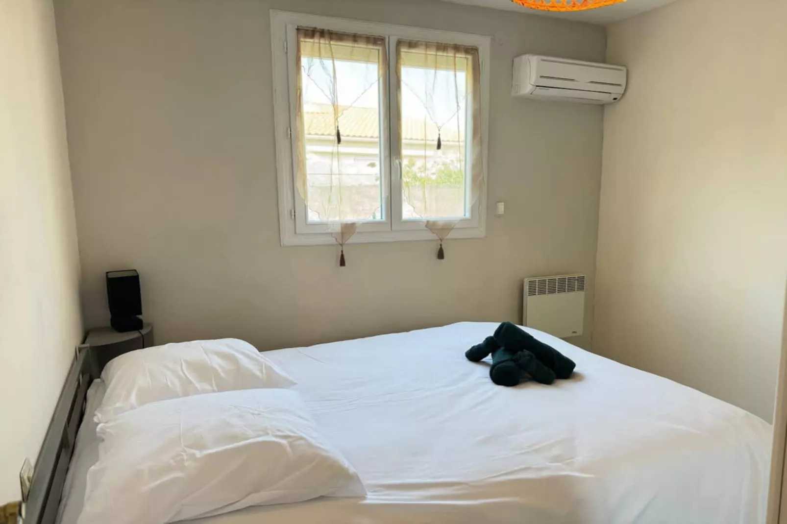53 Chappert-Bedroom