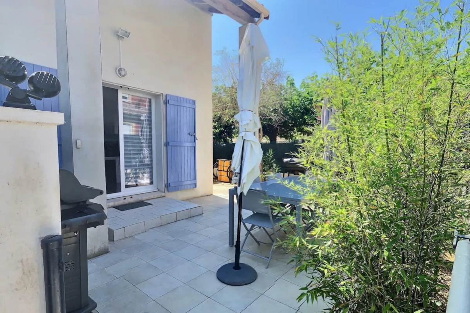 169 SAVARY-Terrace balcony